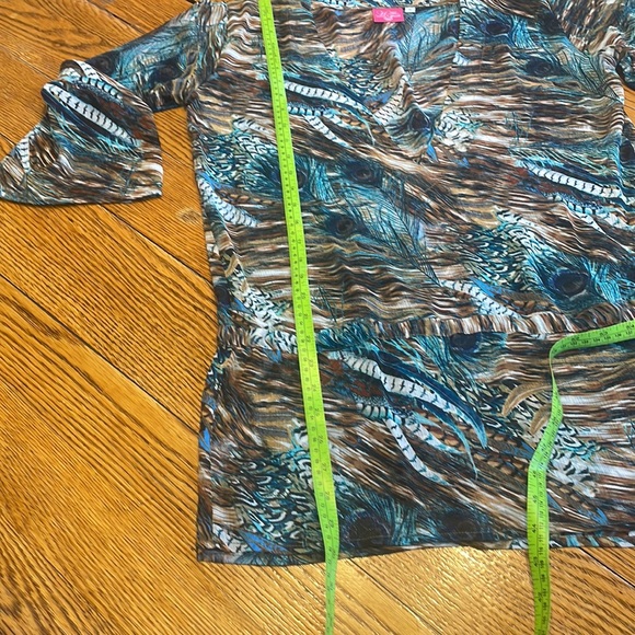 Swimsuit cover, teal peacock feathers. Drawstring at waist. Size Medium. - Picture 6 of 7